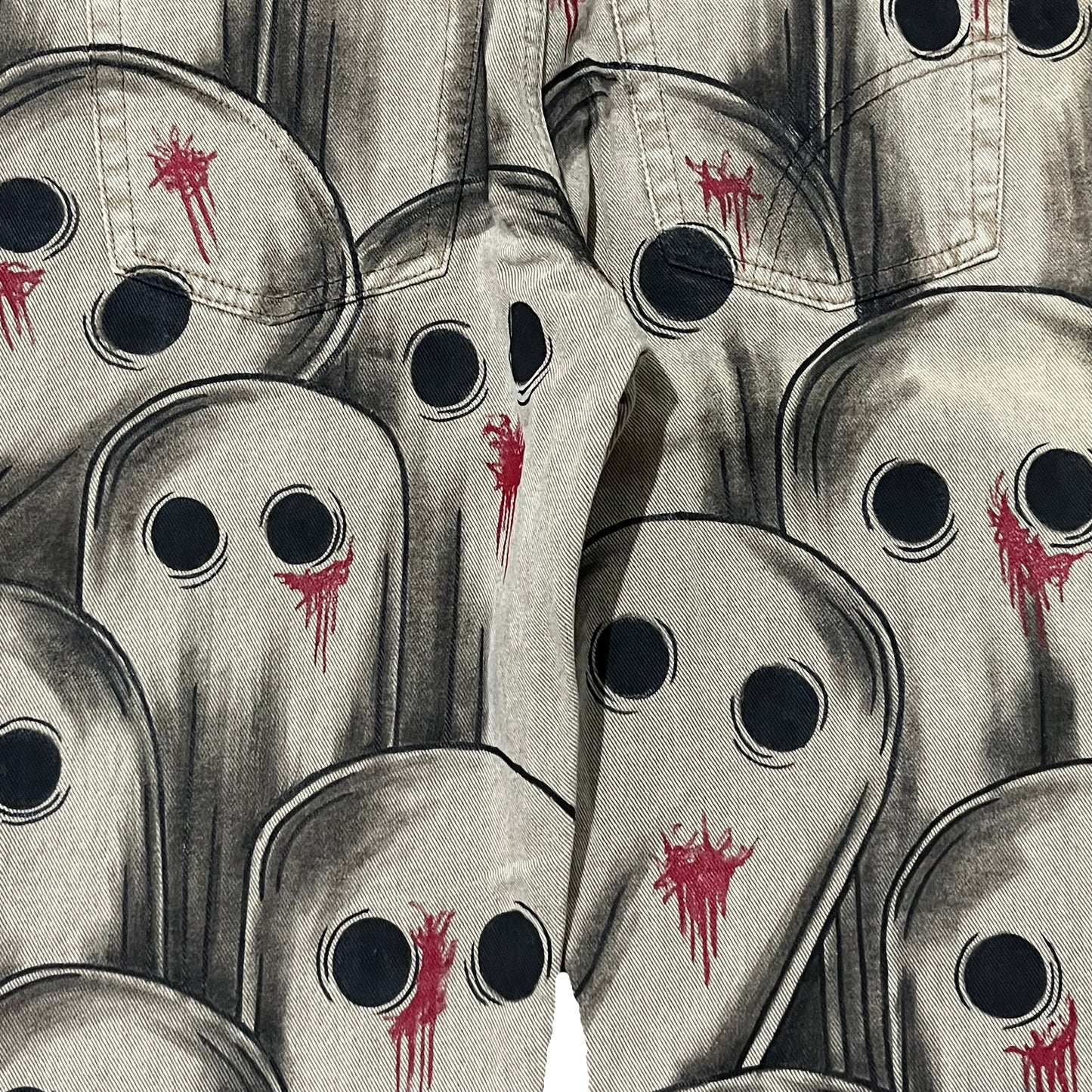 GHOST (31x30)