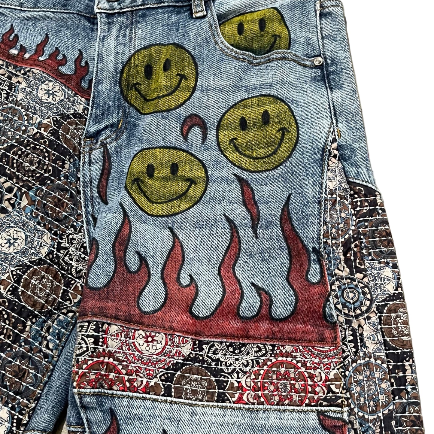 Boro Smiley (34x28)