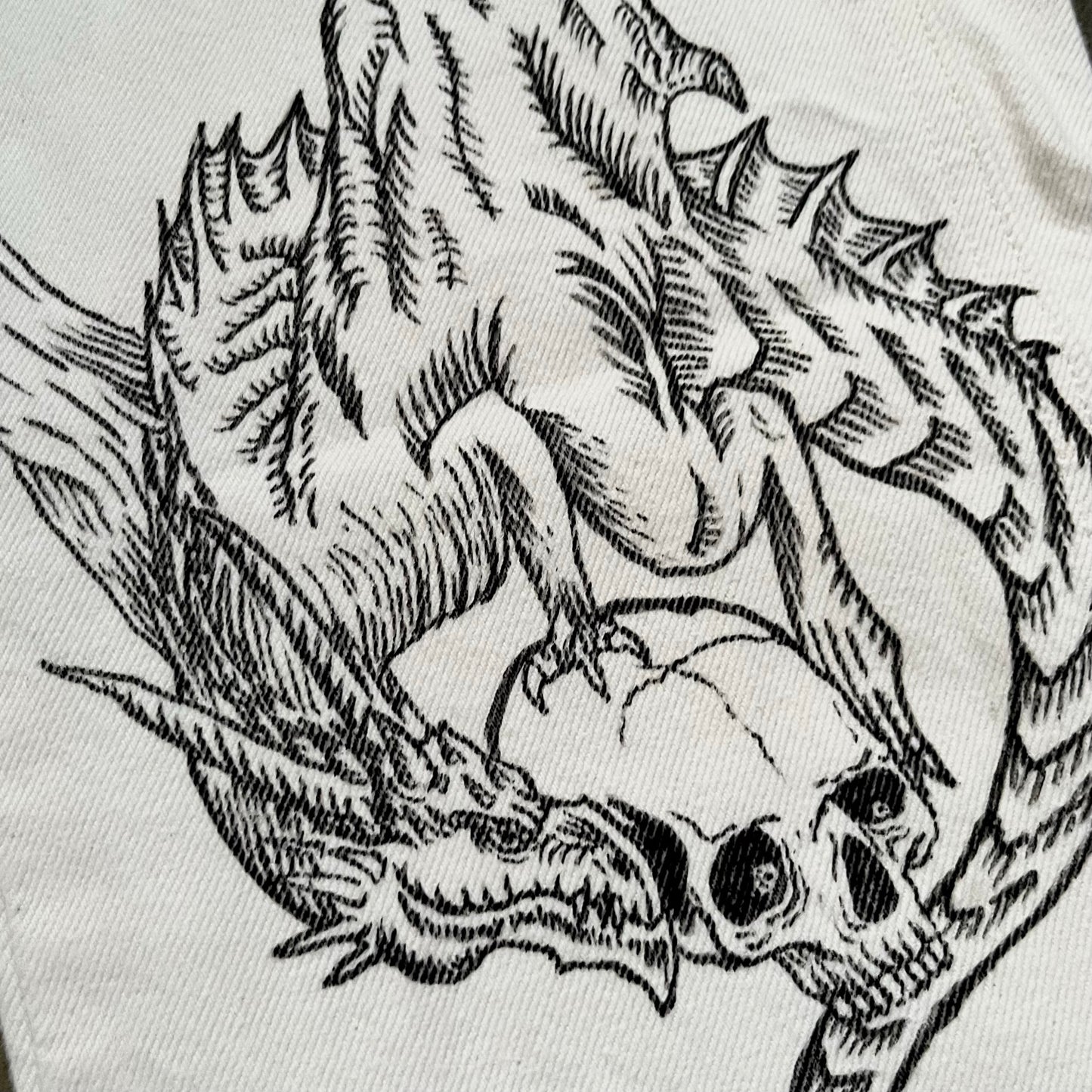Twin Dragon (28x27)